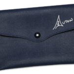 Porta libretto cucito in PVC gommato “effetto seta” - 20x14 cm chiuso